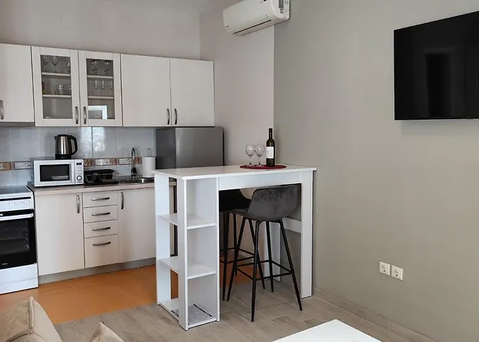 Harriet Apartment